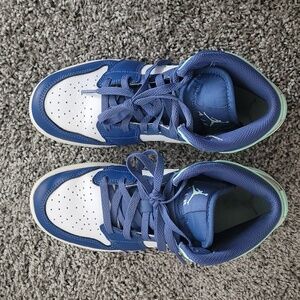 Jordan 1 Mid GS Mystic Blue Mint Leather Sneakers 6.5Y